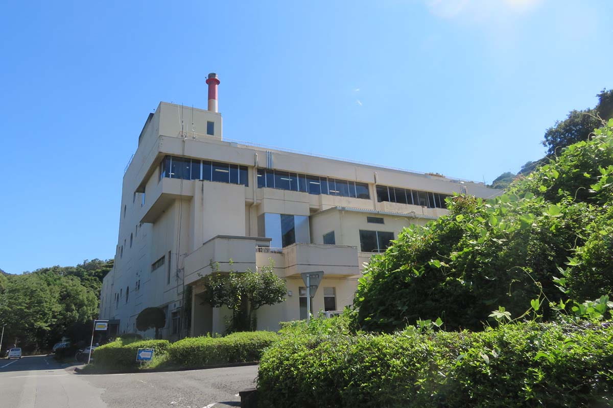 ごみ焼却施設どこに造ったら？――裁判所に「こんなアセスじゃだめ」と指摘されたが、建設着手　土砂災害の危険を擁壁で防ぐというが-—迷走する自治体(下)