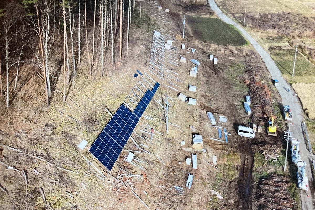 太陽光発電、紛争続発で規制条例化の波　長野県では県条例制定へ